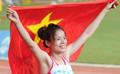 Chủ tịch MTTQ tặng quà ‘cô gái Vàng của điền kinh Việt Nam’